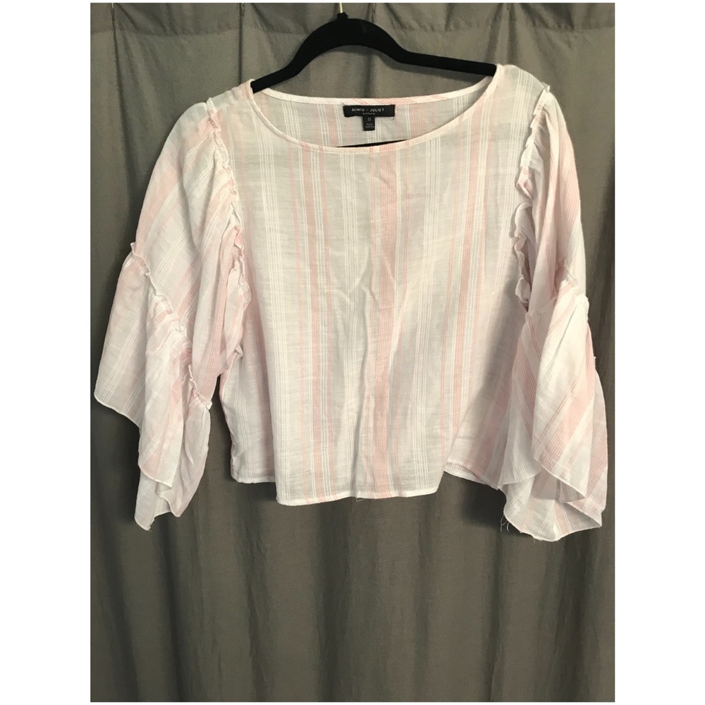 Romeo + Juliet light top